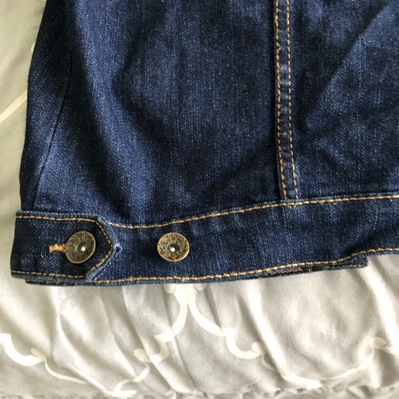 Sleeveless blue jean jacket - Picture 6 of 6